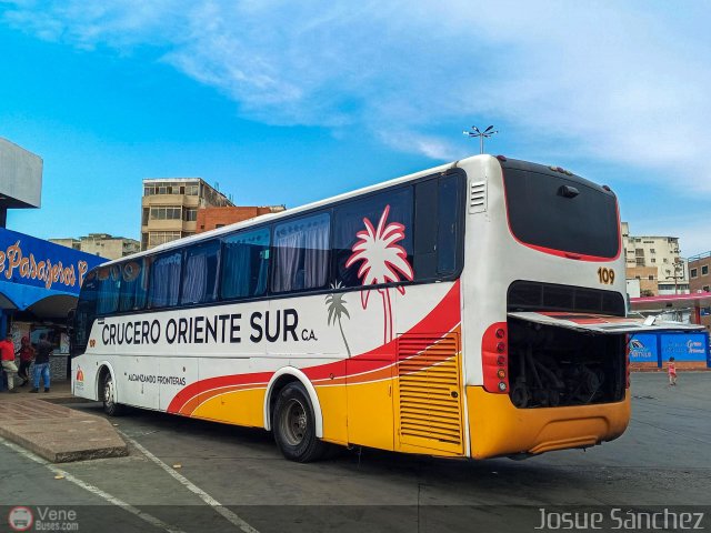 Cruceros Oriente Sur 109 por Josue S�nchez