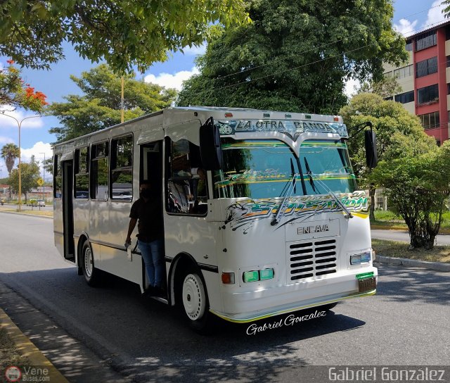 ME - L�nea La Otra Banda 08 por Gabriel Gonz�lez