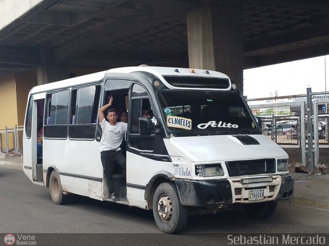 ZU - Los Claveles 98 por Sebasti�n Mercado