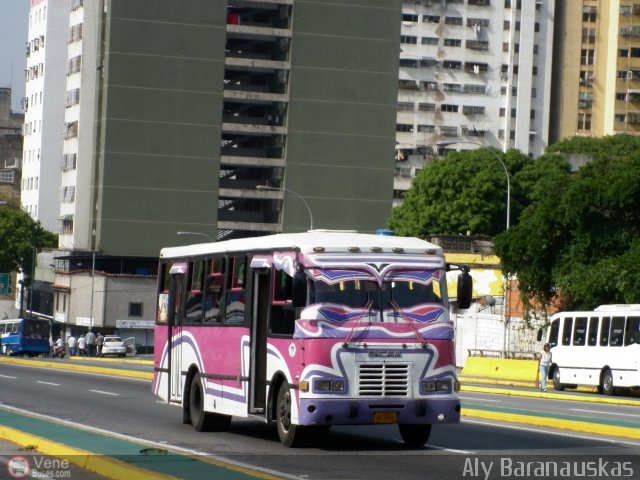 Particular o Desconocido 58 por Aly Baranauskas