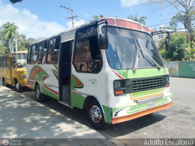 MI - Uni�n Circunvalaci�n Los Teques 071 por Adolfo Escalona