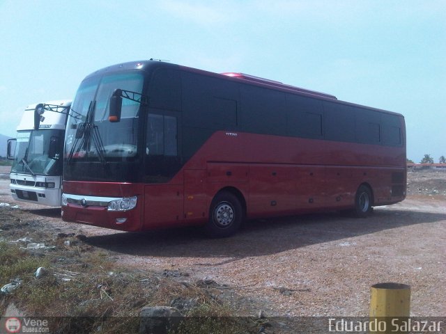 Particular o Desconocido 7001 por Eduardo Salazar