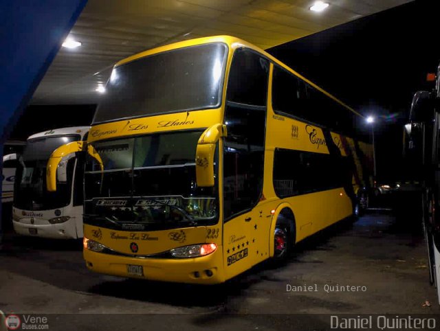 Expresos Los Llanos 223 por Rafael Pino