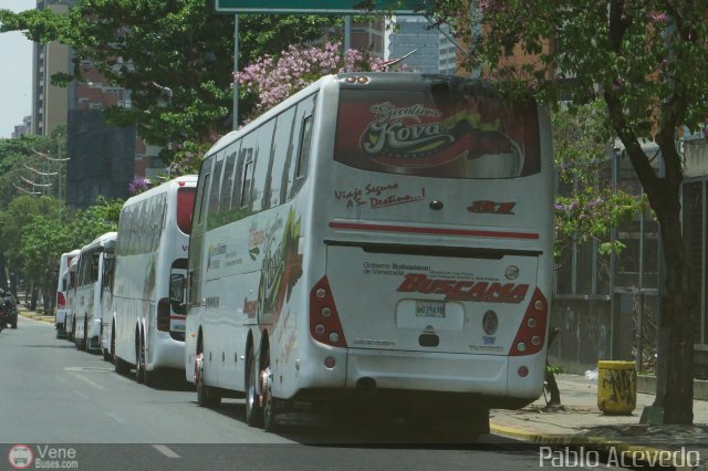 Ejecutivos Kova 031 por Pablo Acevedo