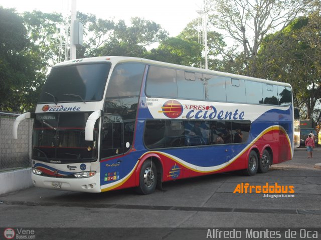 Expresos Occidente 114 por Alfredo Montes de Oca