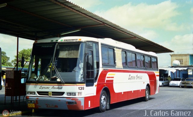 Expresos Occidente 139 por Pablo Acevedo