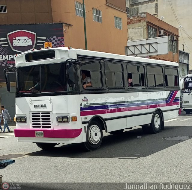 U.C. Catia - El Junquito 018 por Jonnathan Rodr�guez