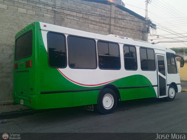 Particular o Desconocido Maracay por Jos� Mora