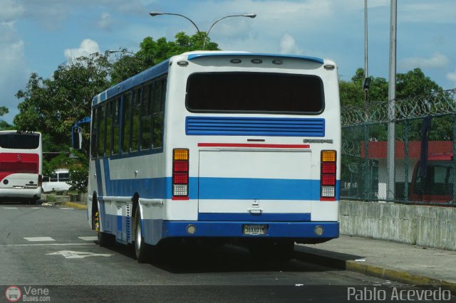 Particular o Desconocido 0358 por Pablo Acevedo