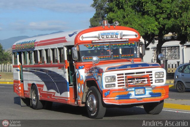 Transporte Palo Negro La Morita 2 037 por Andrs Ascanio