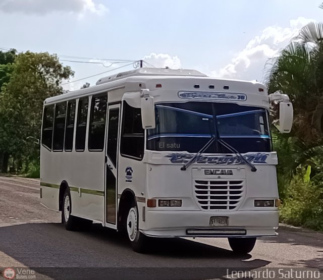 Particular o Desconocido 76 por Leonardo Saturno