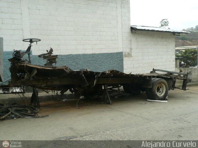 En Chiveras Abandonados Recuperaci�n AC0005 por Alejandro Curvelo