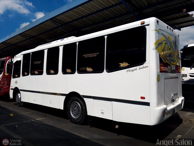 Coop. Transporte Menca de Leoni 121 por �ngel Sal�n