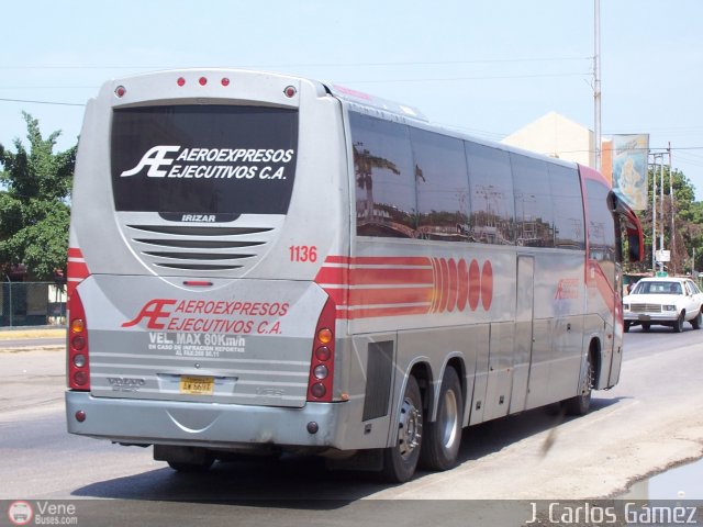 Aeroexpresos Ejecutivos 1136 por J. Carlos G�mez