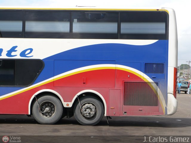 Expresos Occidente 555 por J. Carlos G�mez