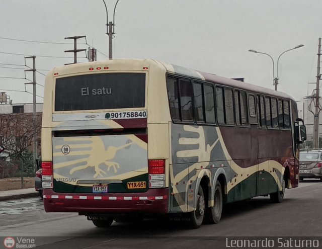 Particular o Desconocido 601 por Leonardo Saturno