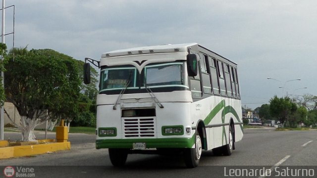 A.C. L�nea Sucre 098 por Leonardo Saturno