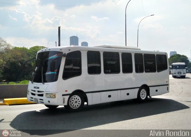 Particular o Desconocido AR-999 por Alvin Rond�n