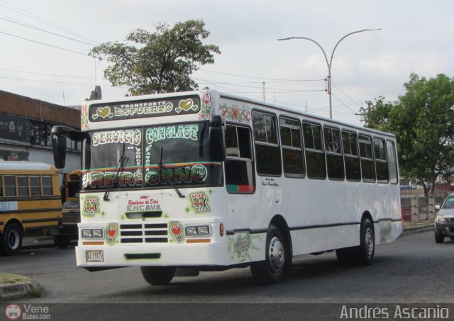 Transporte El Esfuerzo 17 por Andr�s Ascanio