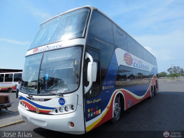 Expresos Occidente 380 por Jos� Arias