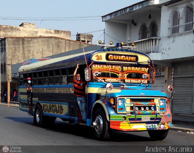 Transporte Arvelo 24 por Andr�s Ascanio