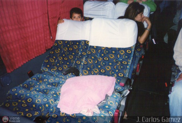 Expresos Occidente 052 por J. Carlos G�mez