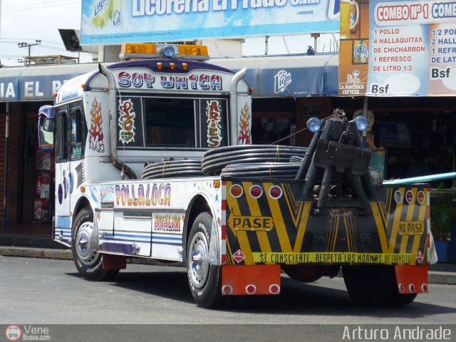 Particular o Desconocido 097 por Arturo Andrade