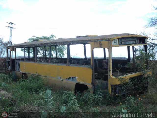 En Chiveras Abandonados Recuperaci�n 1040 por Alejandro Curvelo