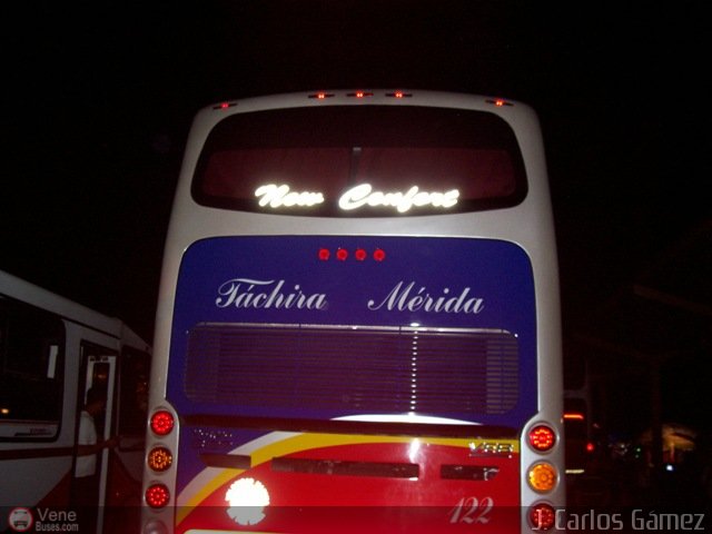 A.C. Mixta de Transporte T�chira M�rida R.L. 0122 por J. Carlos G�mez