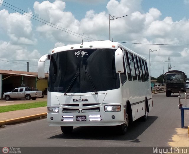 Particular o Desconocido 988 por Miguel Pino