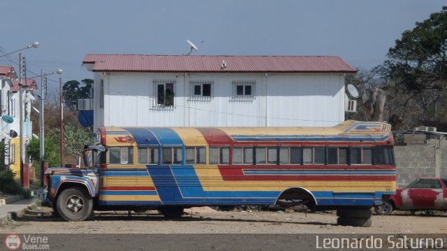 En Chiveras Abandonados Recuperaci�n 555 por Leonardo Saturno
