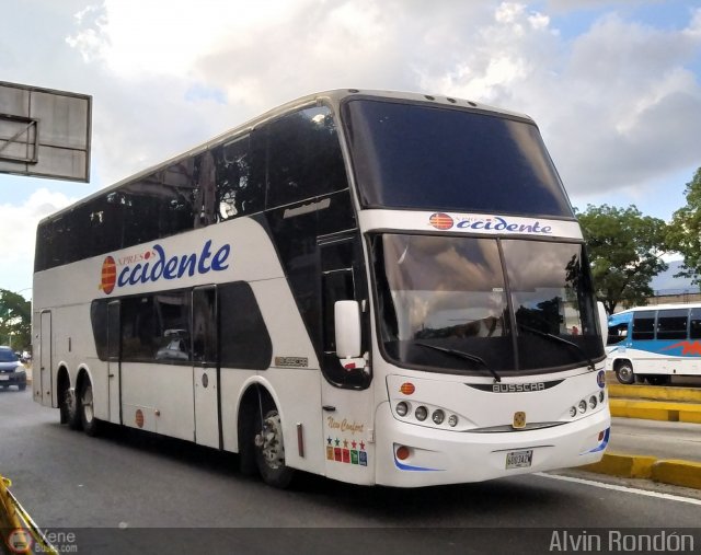 Expresos Occidente 142 por Alvin Rond�n