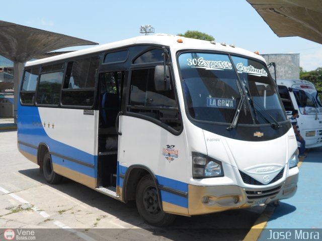 Expresos Continente C-30 por Jos� Mora