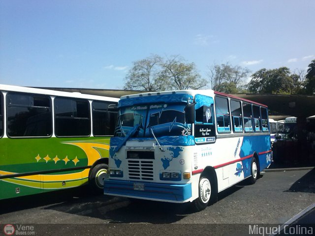 A.C. R�mulo Gallegos 21 por Miguel Colina