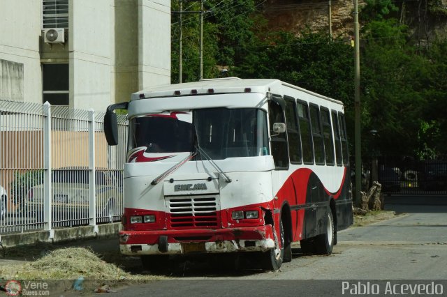 Particular o Desconocido AE4 por Pablo Acevedo