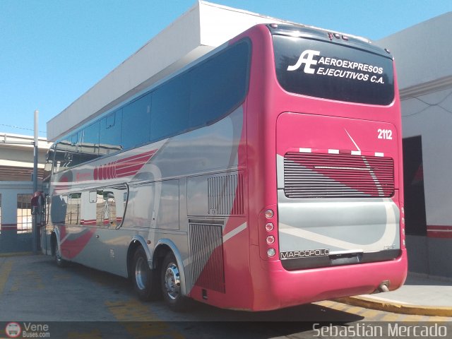 Aeroexpresos Ejecutivos 2112 por Sebasti�n Mercado