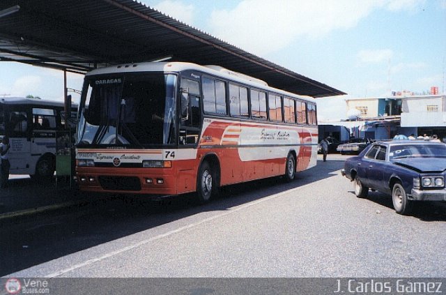 Expresos Occidente 074 por J. Carlos G�mez