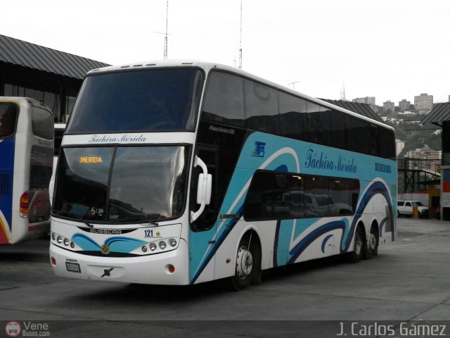A.C. Mixta de Transporte T�chira M�rida R.L. 0121 por J. Carlos G�mez
