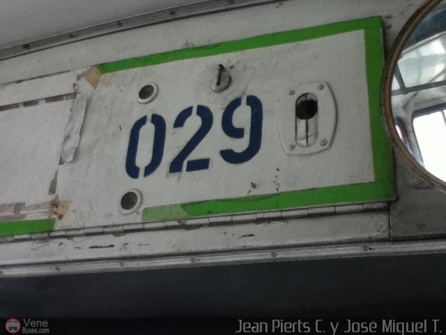 DC - Autobuses de Antimano 029 por Edgardo Gonz�lez