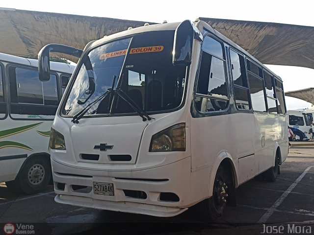 A.C. L�nea Col�n 39 por Jos� Mora