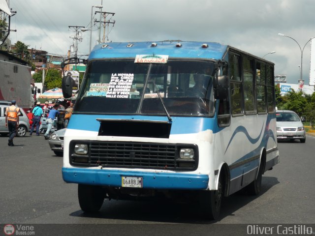 DC - S.C. Plaza Espaa - El Valle - Coche 978 por Oliver Castillo