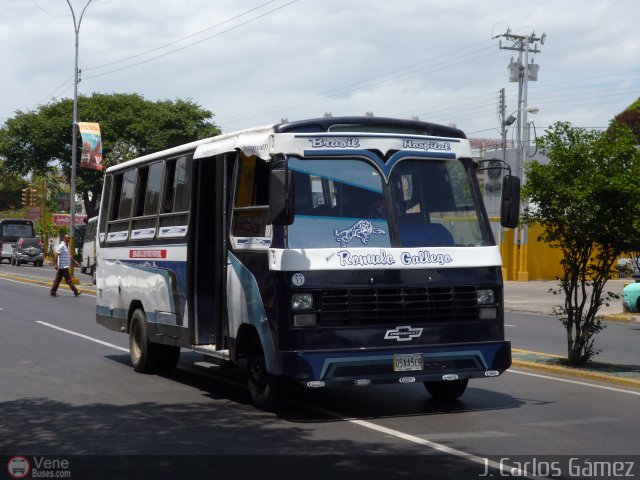 SU - Lnea Rmulo Gallegos 33 por J. Carlos Gmez