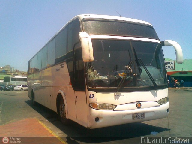 Particular o Desconocido 042 por Eduardo Salazar