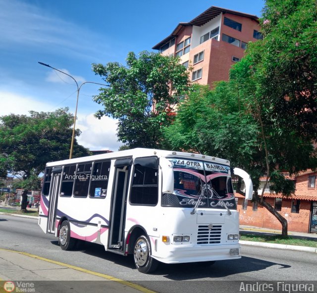 ME - L�nea La Otra Banda 43 por Andr�s Figuera