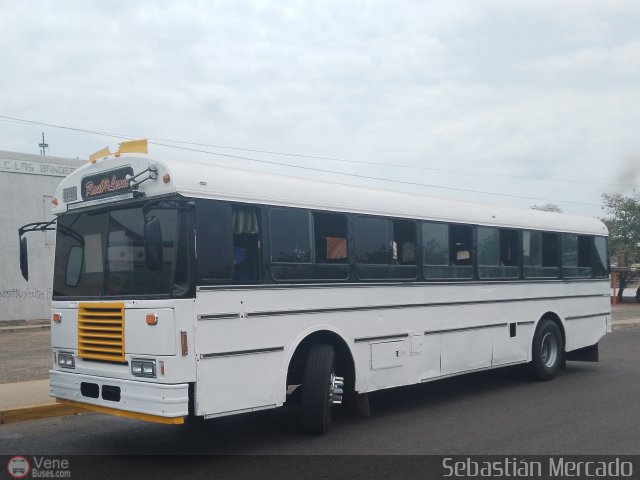 ZU - Ra�l Leoni 36 por Sebasti�n Mercado