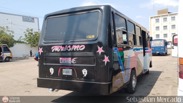 ZU - U.C. Barrio La Polar 815 por Sebasti�n Mercado