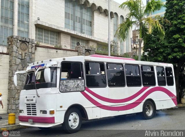 Lnea Las Mercedes 18 por Alvin Rondn