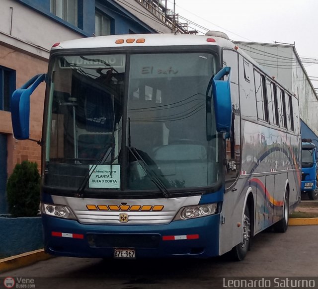 Empresa Peruana Pendiente 967 por Leonardo Saturno