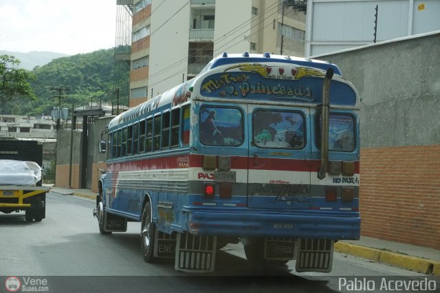 Particular o Desconocido 379 por Pablo Acevedo