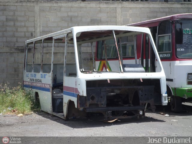 En Chiveras Abandonados Recuperaci�n  por Jos� Dudamel